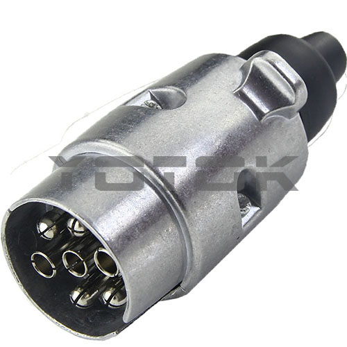 YT02A-AN:7P/12V PLUG ISO1724
