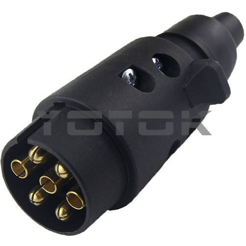 YT02A:7P/12V PLUG ISO1724