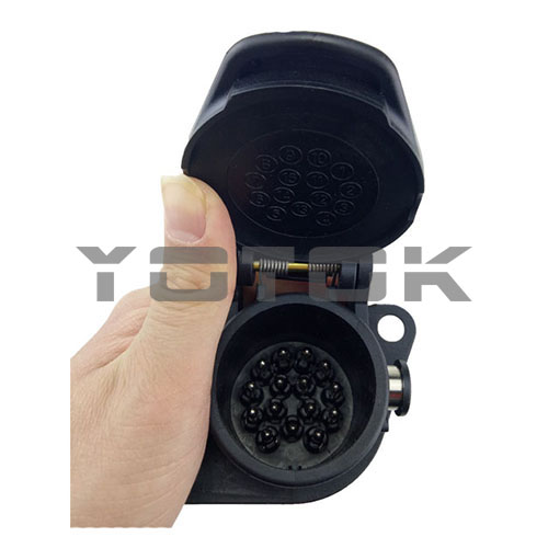 YT05C-15:15PIN/ABS EBS SOCKET ISO12098